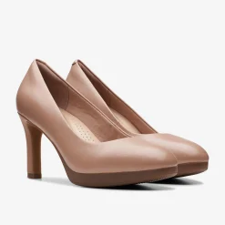 Ambyr2 Braley Warm Beige Leather