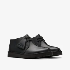 Desert Trek Older Black Leather