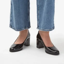 Freva 55 Court Black Patent