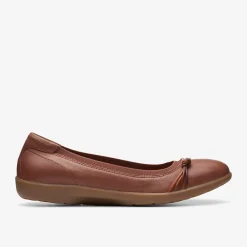 Meadow Rae Tan Leather