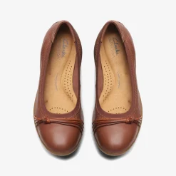 Meadow Rae Tan Leather