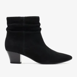 Teresa Skip Black Suede