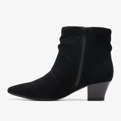 Teresa Skip Black Suede