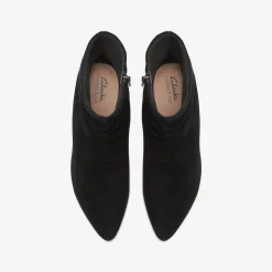 Teresa Skip Black Suede