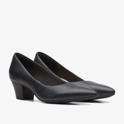 Teresa Step Black Leather