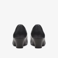 Teresa Step Black Leather