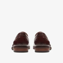 Un Hugh Step Brown Leather
